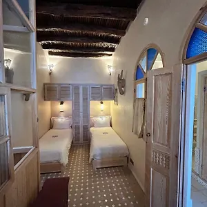 Beau En Medina, Lumineux Et Avec Terrasse Privee Sur Essaouira
